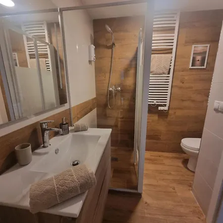 Confortable Y Luminoso Exterior En Appartement