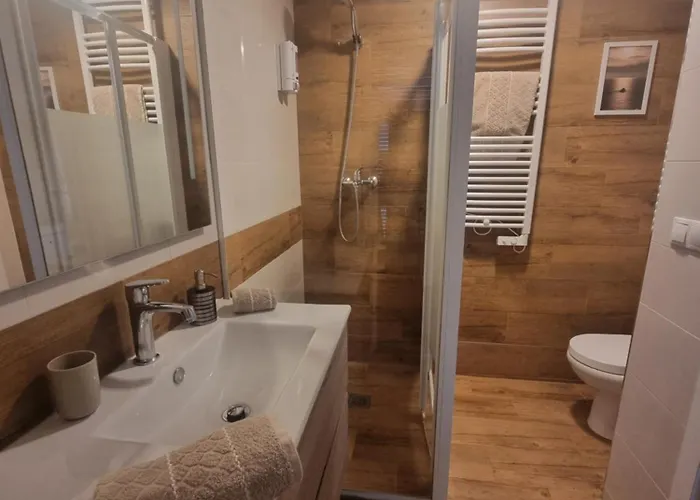 Confortable Y Luminoso Exterior En Apartment